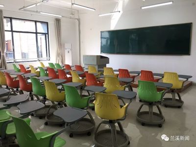 假期不“打烊” 行知學(xué)院里的別樣國慶